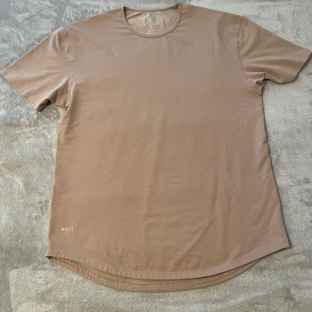 Drop-Cut: BYLT Men’s Short Sleeve XL